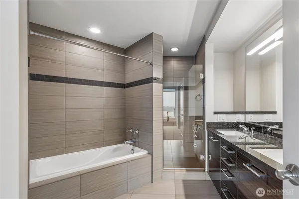 $3,950 | 1920 4th Avenue, Unit 1504, Seattle, WA 98101