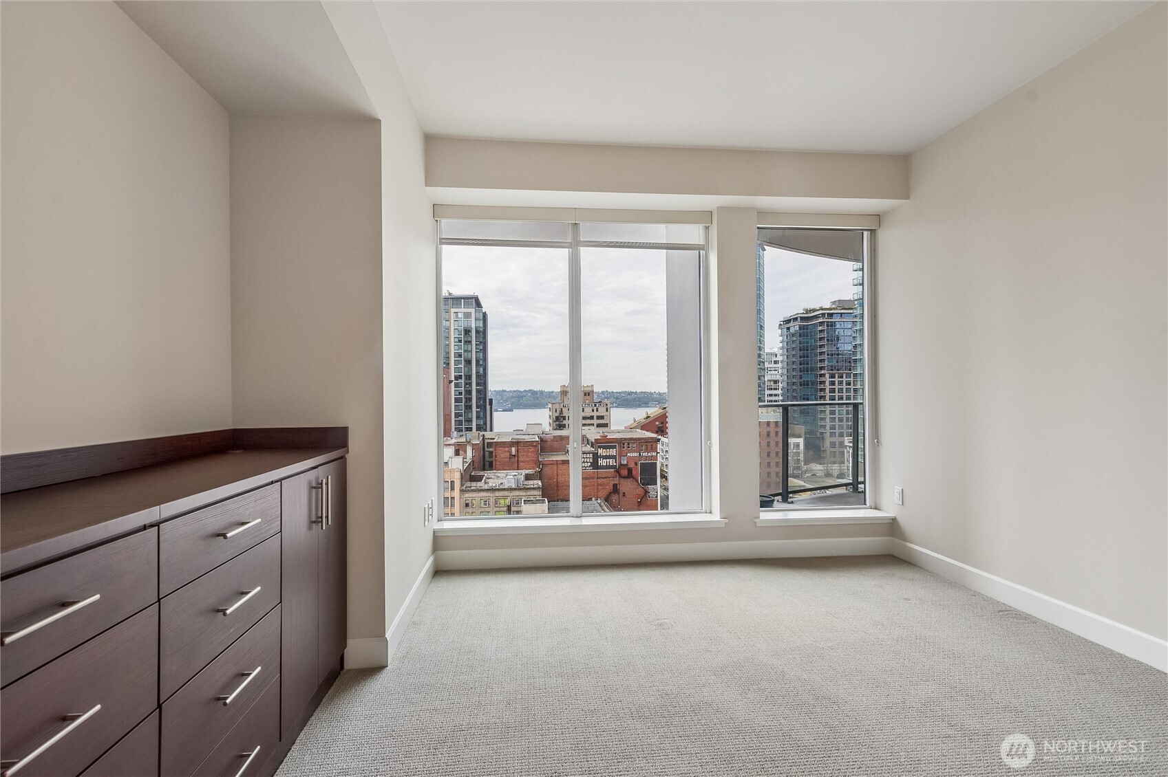 1920 4th Avenue, Unit 1504 Seattle, WA 98101 - Photo 19 of 34