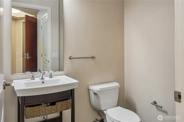 $3,950 | 1920 4th Avenue, Unit 1504, Seattle, WA 98101