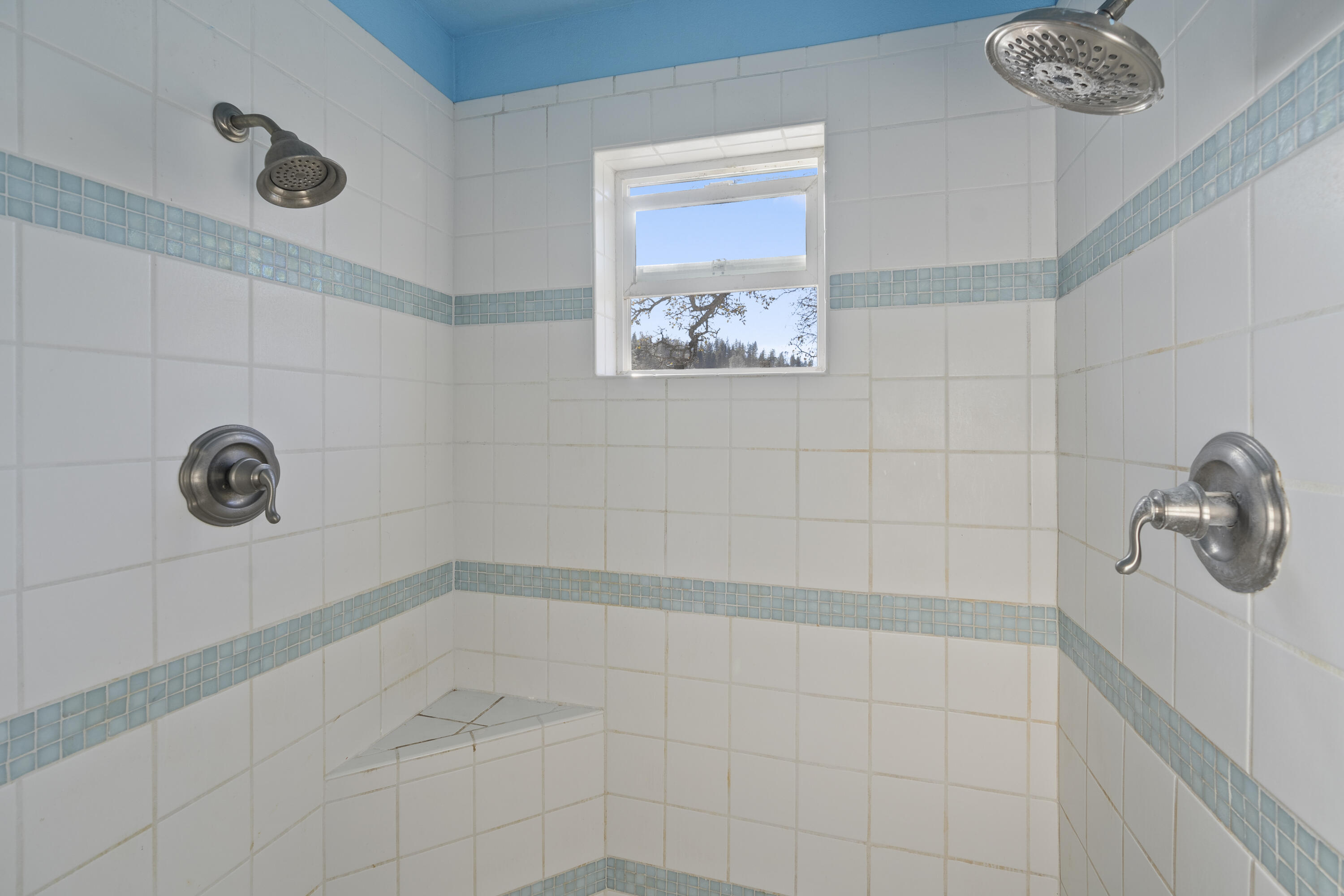 6841 Vista Lavega Road Shingletown, CA 96088 - Photo 19 of 57 a bathroom with a tub and a shower