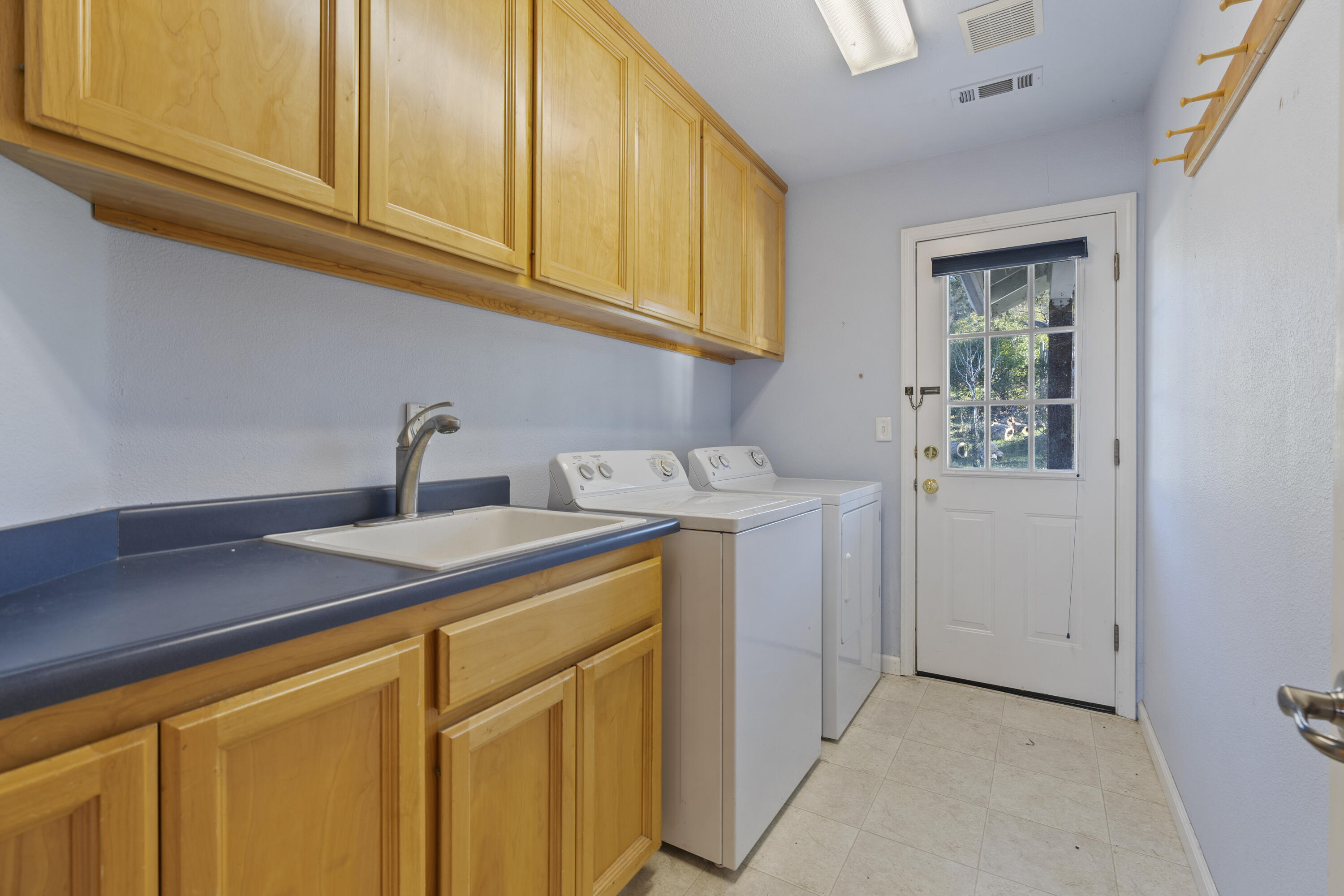 6841 Vista Lavega Road Shingletown, CA 96088 - Photo 24 of 57 TUF09474