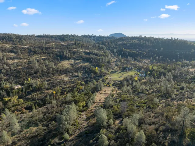 $549,900 | 6841 Vista Lavega Road, Shingletown, CA 96088