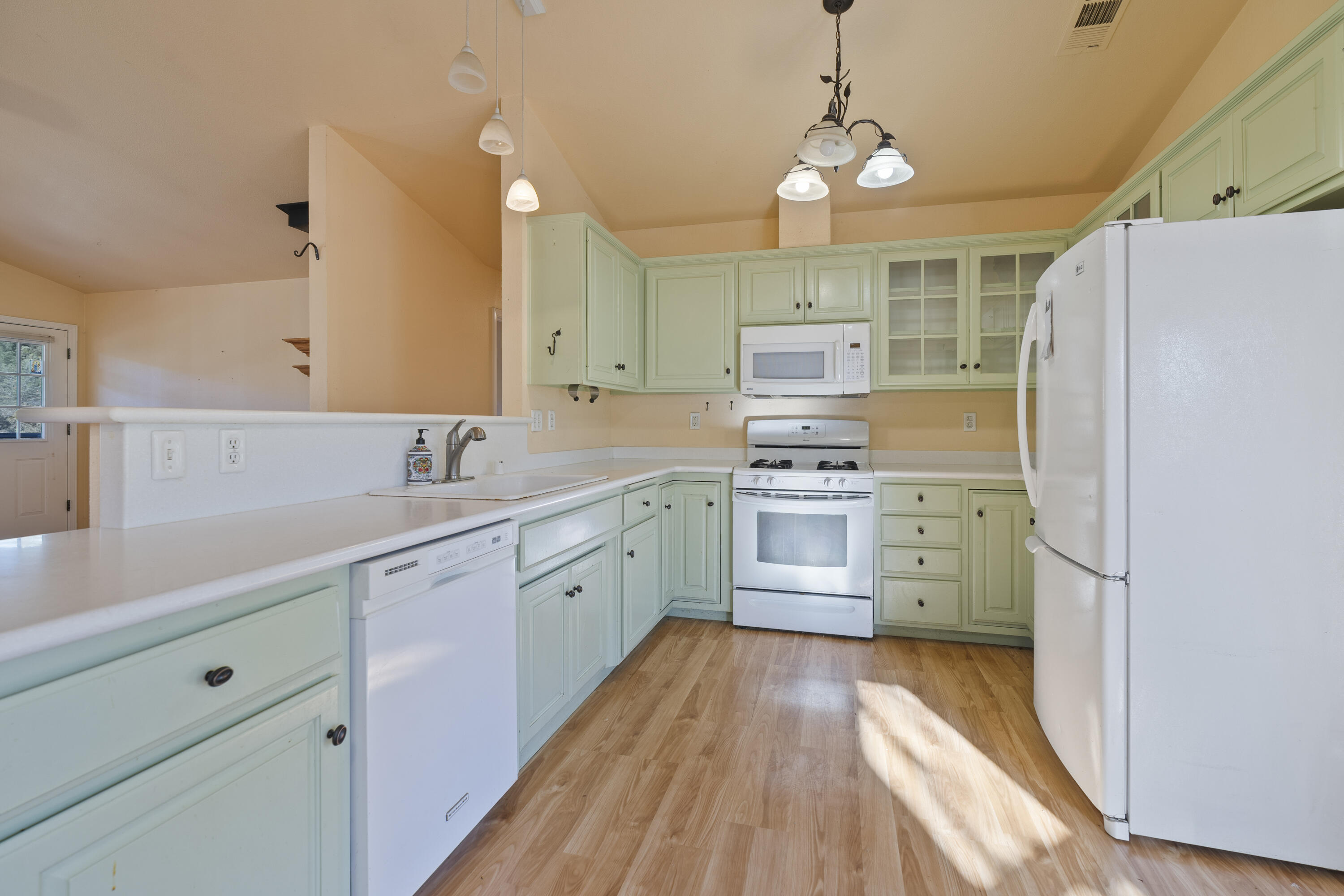 6841 Vista Lavega Road Shingletown, CA 96088 - Photo 10 of 57 TUF09438