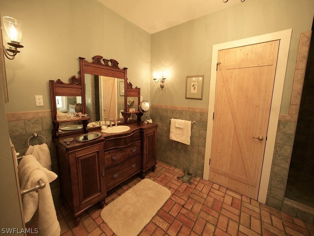 13612 Robert Road Bokeelia, FL 33922 - Photo 19 of 23 Gallery Image 19