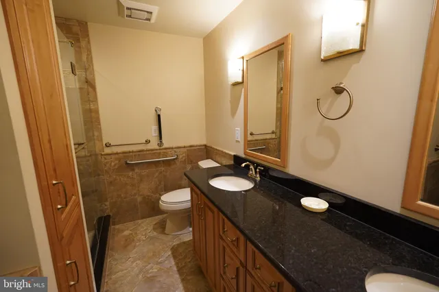 a view of parking area