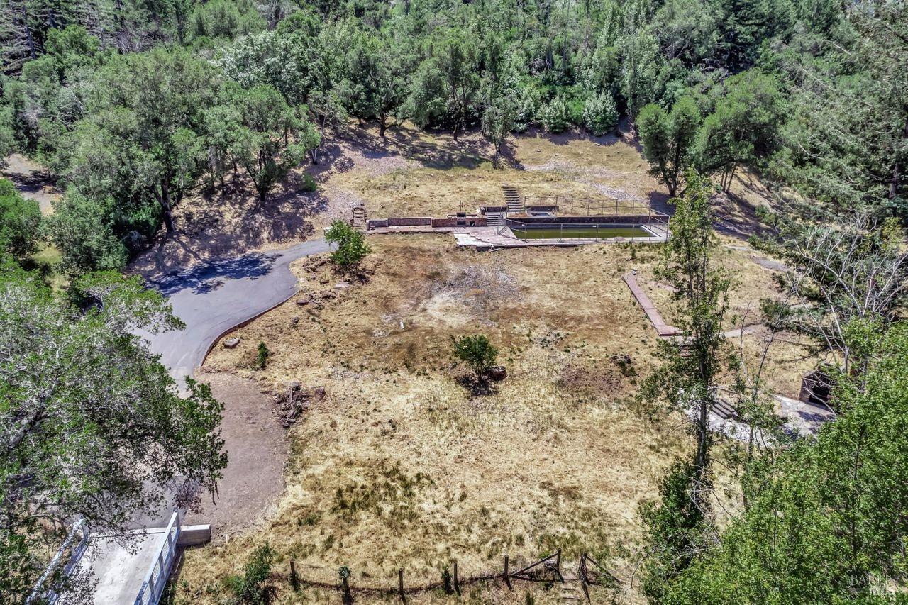 1400 Riebli Road Santa Rosa, CA 95404 - Photo 11 of 48 a view of a backyard of a house