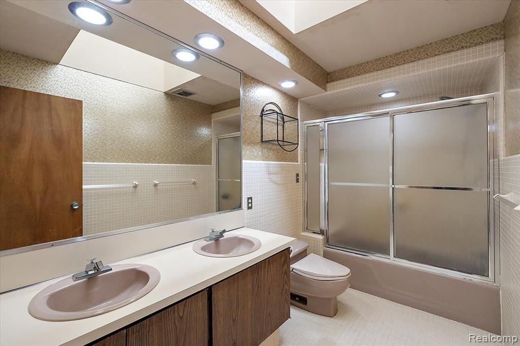 6145 Blue Beech Road Rochester Hills, MI 48306 - Photo 42 of 55