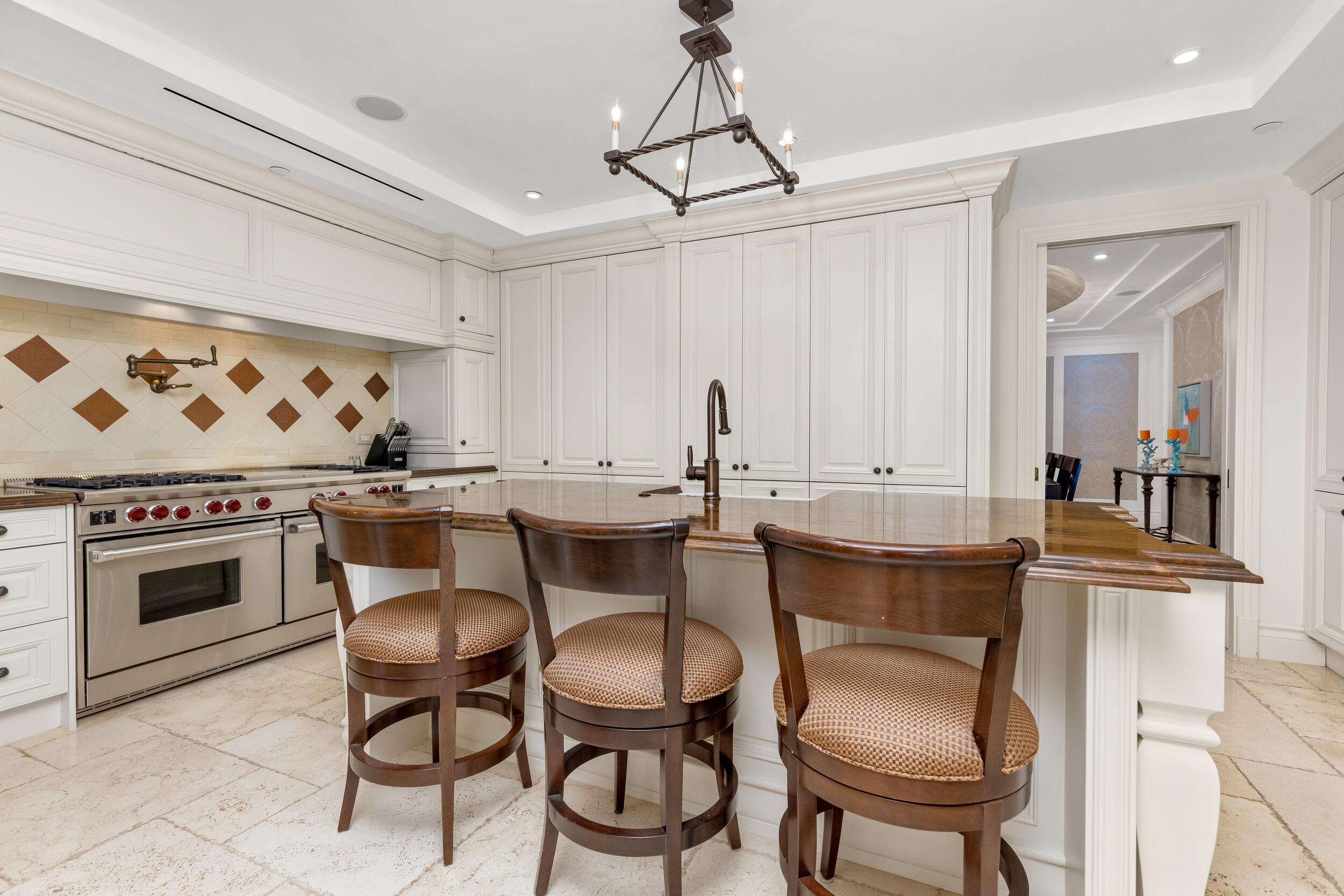 2500 South Ocean Boulevard, Unit PH2 Boca Raton, FL 33432 - Photo 17 of 59 Kitchen