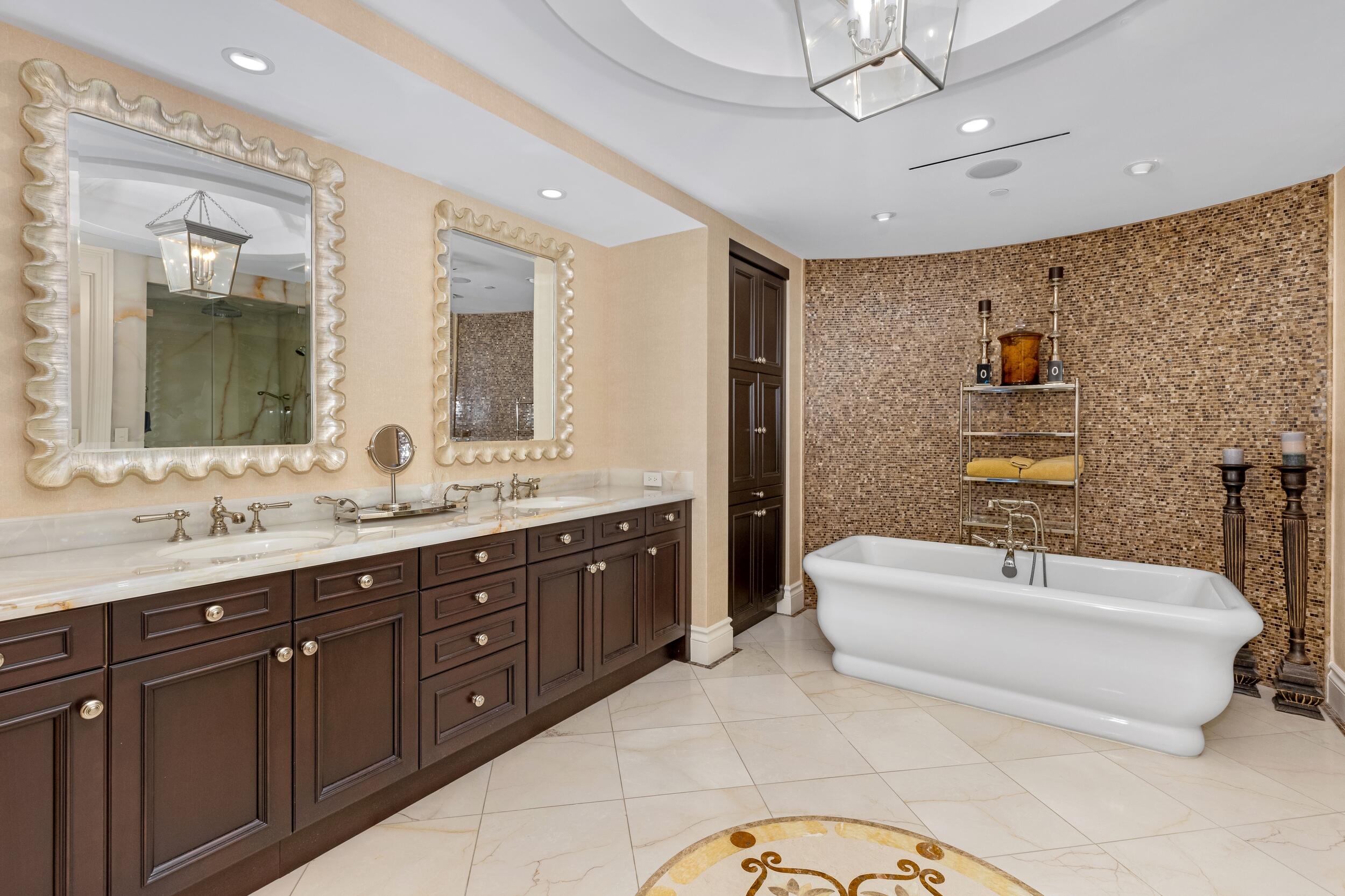 2500 South Ocean Boulevard, Unit PH2 Boca Raton, FL 33432 - Photo 29 of 59 Primary Bath