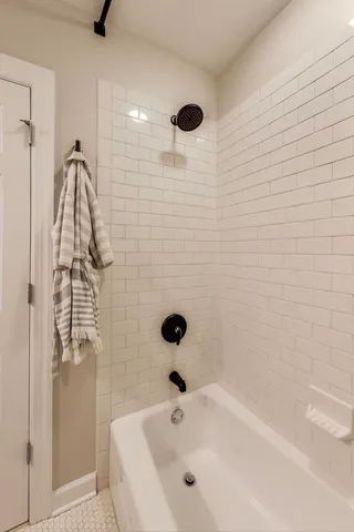 $6,500 | 1533 North Cleveland Avenue, Unit 1S, Chicago, IL 60610