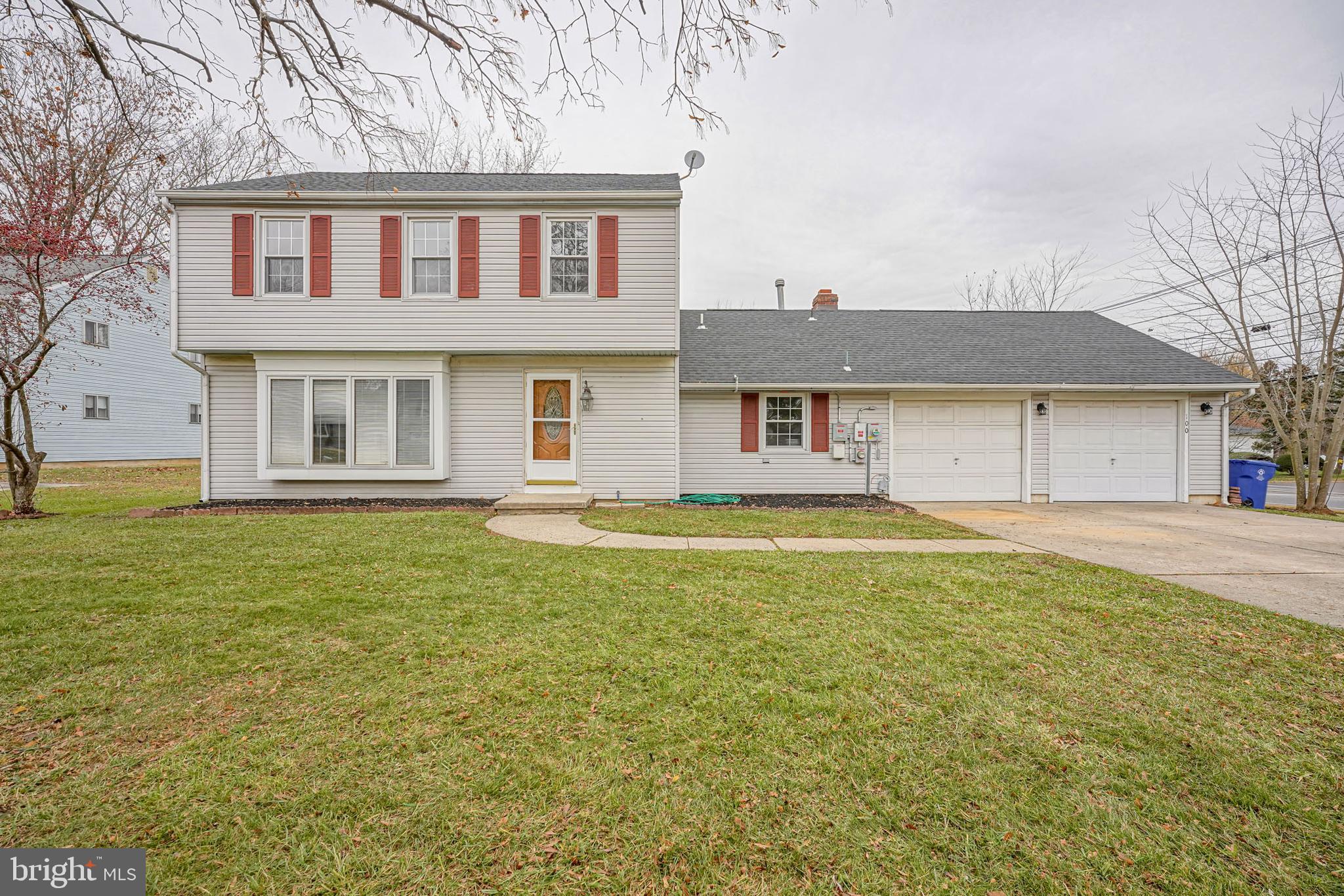 100 Greenbriar Road Delran, NJ 08075 - Photo 3 of 42