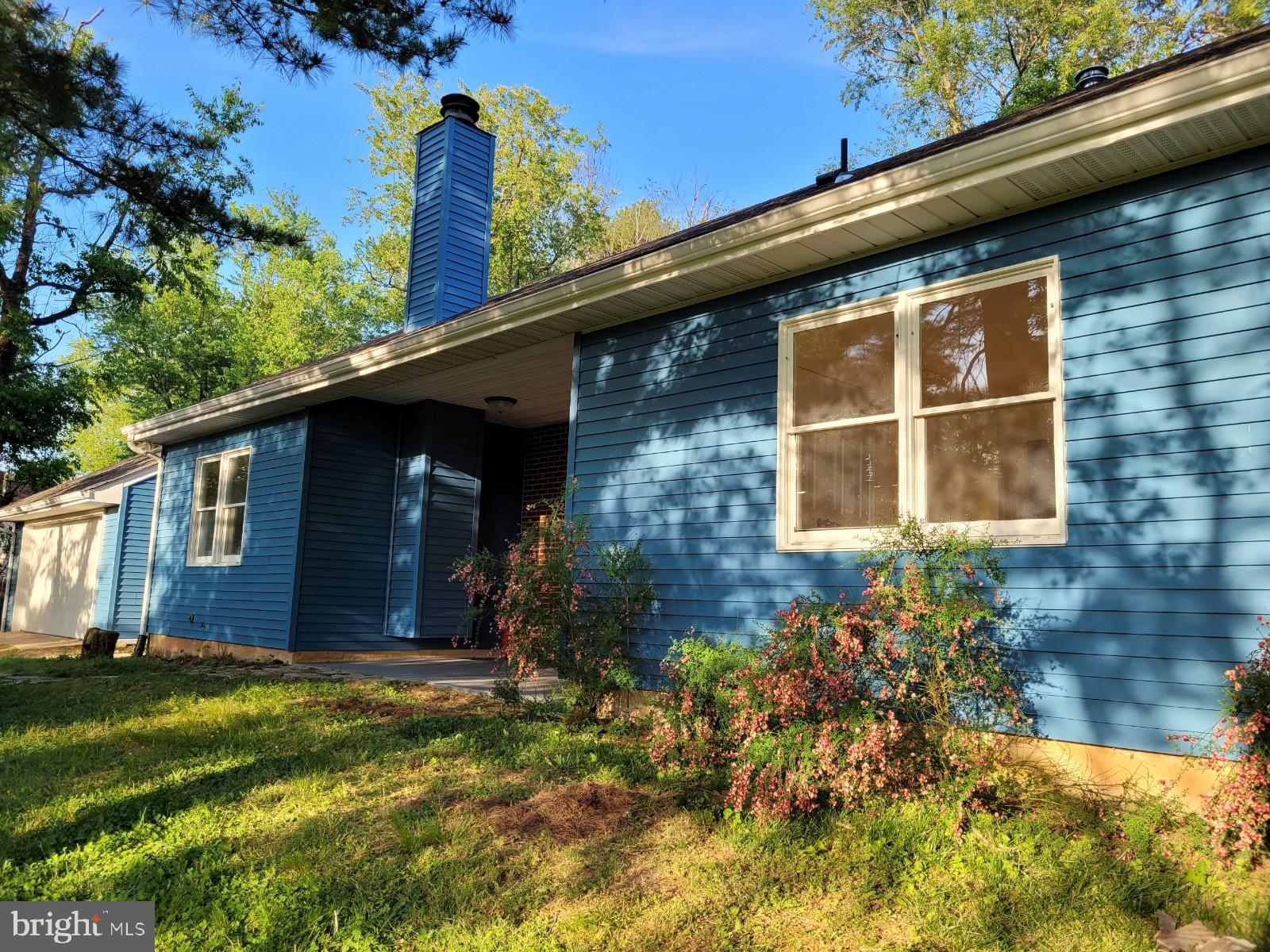 2713 Duvall Road Burtonsville, MD 20866 - Photo 1 of 32 Welcome home!