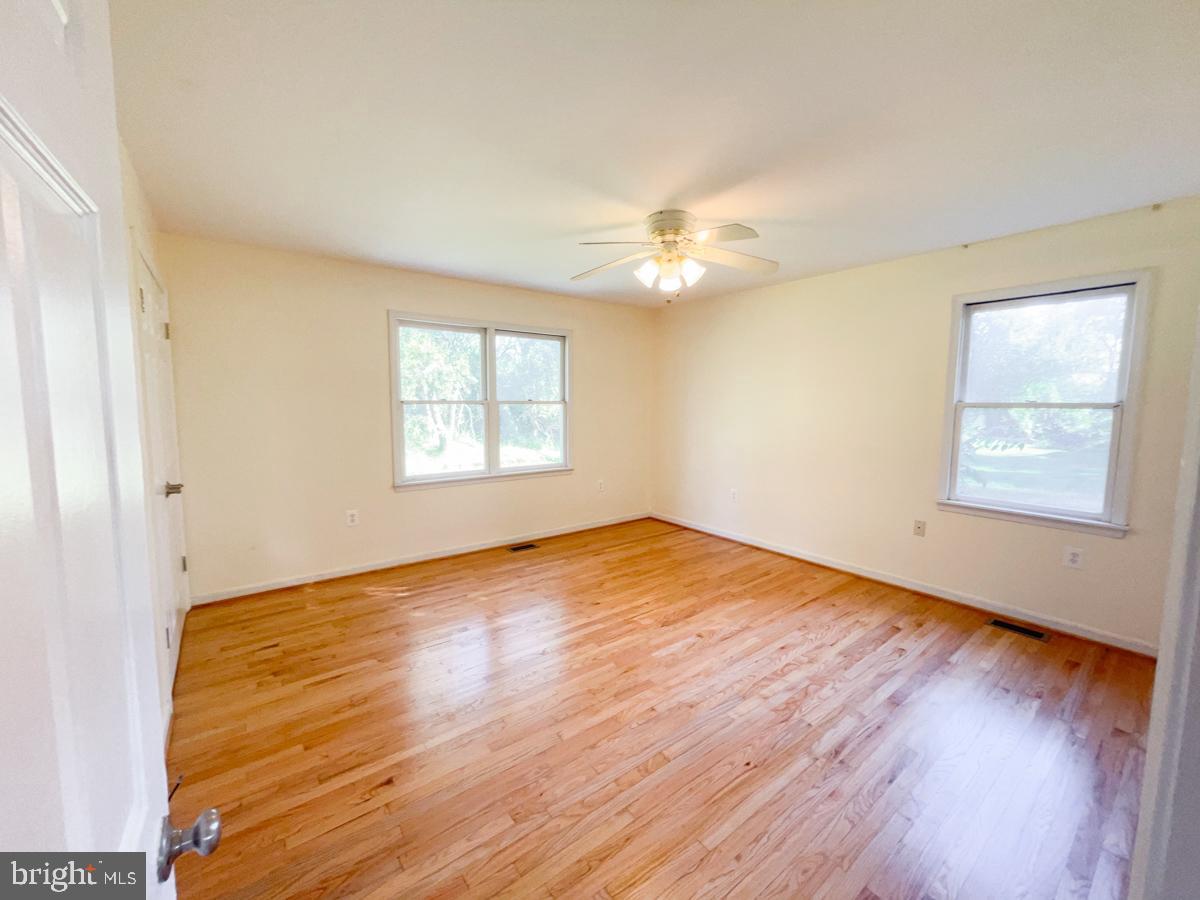 2713 Duvall Road Burtonsville, MD 20866 - Photo 13 of 32 Gallery Image 13