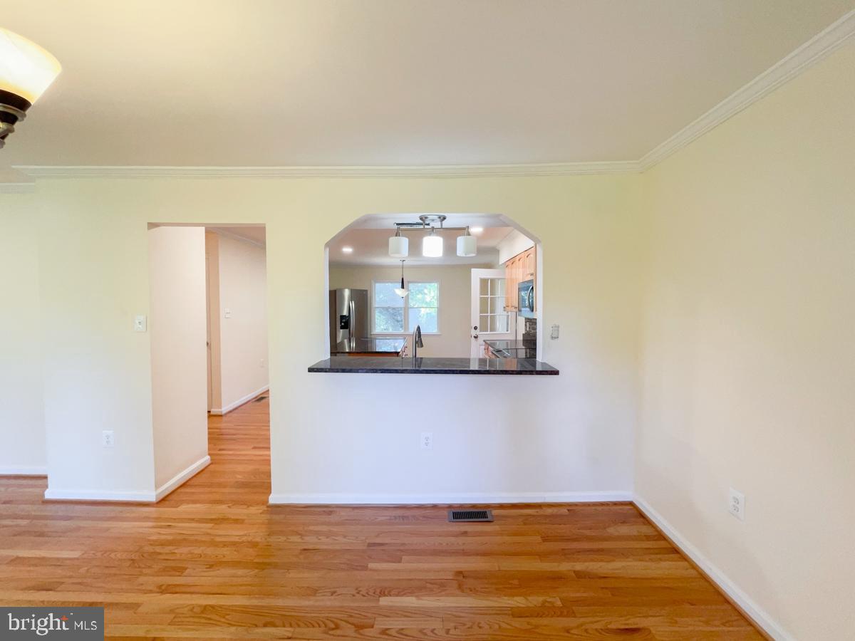 2713 Duvall Road Burtonsville, MD 20866 - Photo 7 of 32 Gallery Image 7