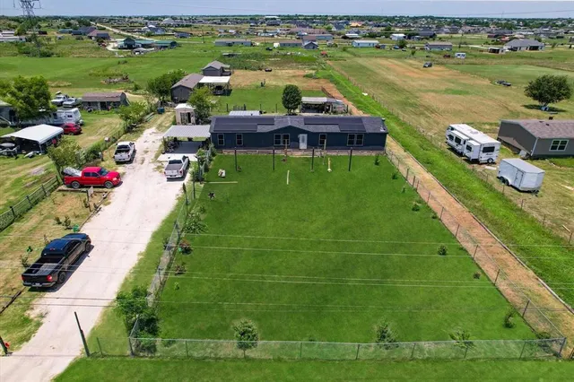 $350,000 | 5909 Black Springs Lane, Joshua, TX 76058