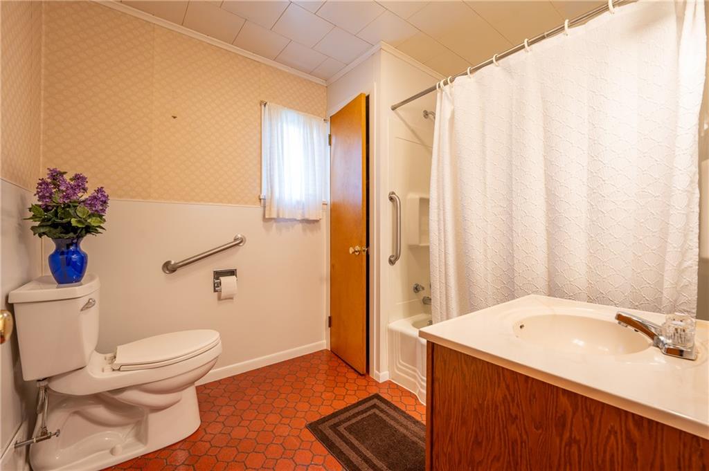 1027 Strangford Road Blairsville, PA 15717 - Photo 12 of 30 Gallery Image 12
