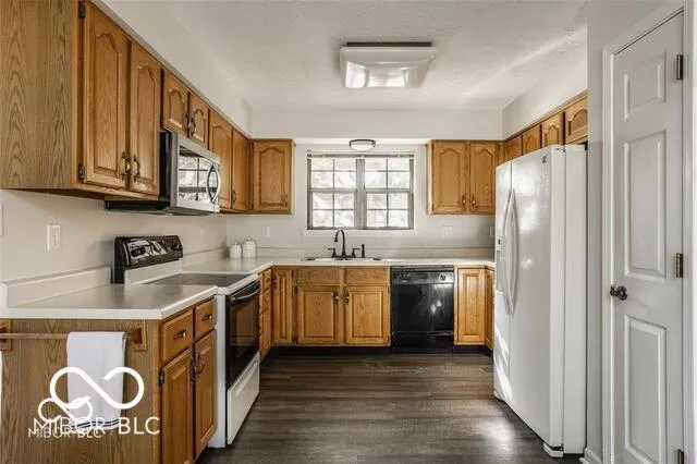 $236,000 | 5303 Windridge Drive, Unit 172, Indianapolis, IN 46226