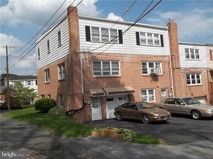 28 Hilbert Court Reading, PA 19606 - Photo 2 of 7