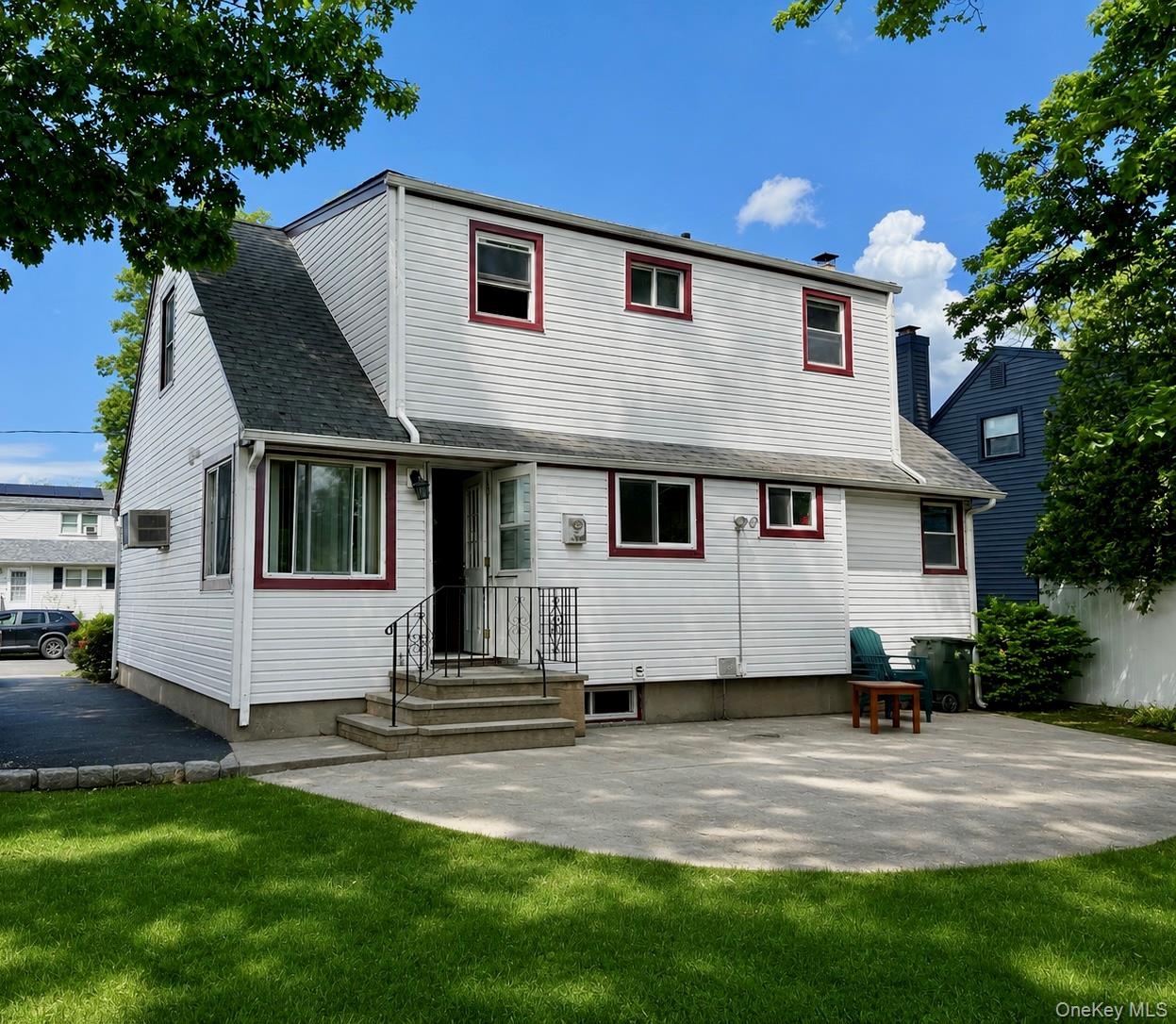 6 Decatur Street Roosevelt, NY 11575 - Photo 2 of 6