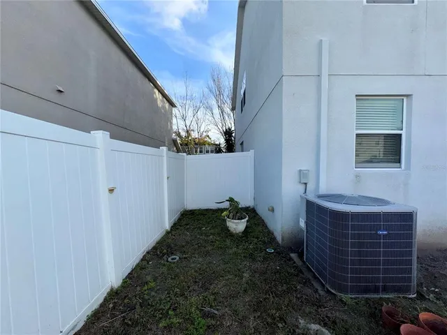 $2,600 | 18403 Fish Loop, Land O Lakes, FL 34638