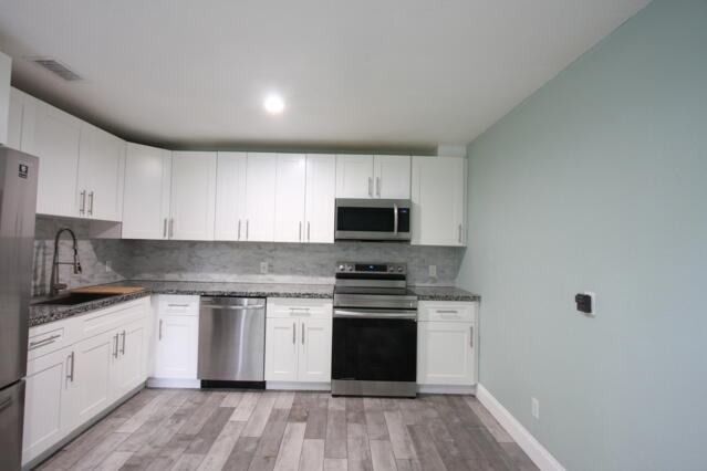 1141 Goldenrod Road, Unit 1143 Wellington, FL 33414 - Photo 14 of 36 IMG_7273