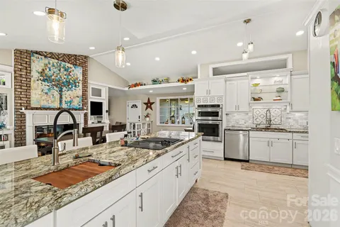 $1,200,000 | 205 Dornoch Drive, Weddington, NC 28104