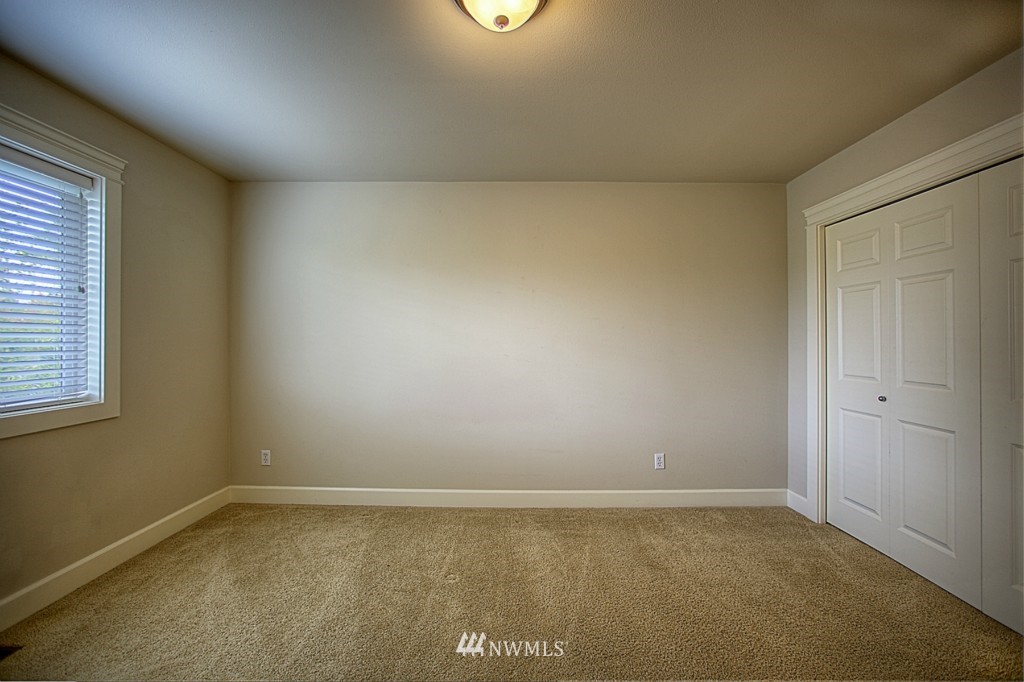 6152 Northeast 3rd Court Renton, WA 98059 - Photo 16 of 24