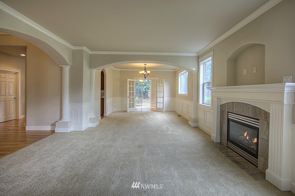 6152 Northeast 3rd Court Renton, WA 98059 - Photo 3 of 24