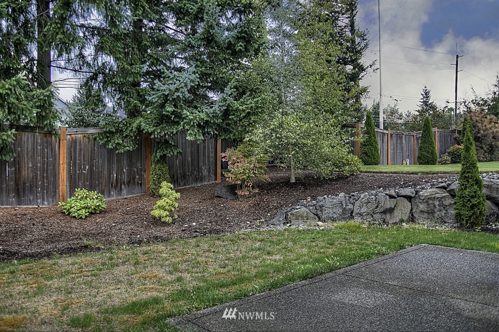 6152 Northeast 3rd Court Renton, WA 98059 - Photo 22 of 24