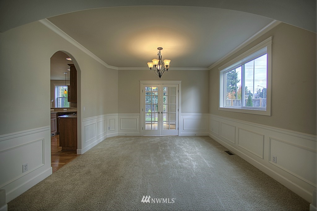 6152 Northeast 3rd Court Renton, WA 98059 - Photo 5 of 24