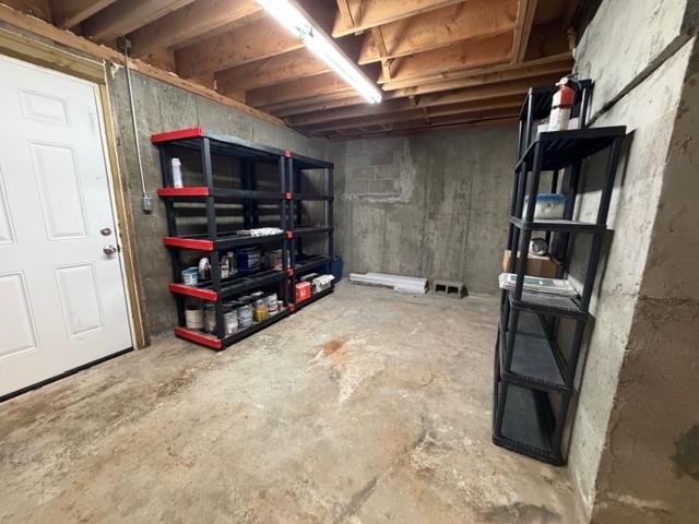 19 Village Road Shelburne, NH 03581 - Photo 37 of 45