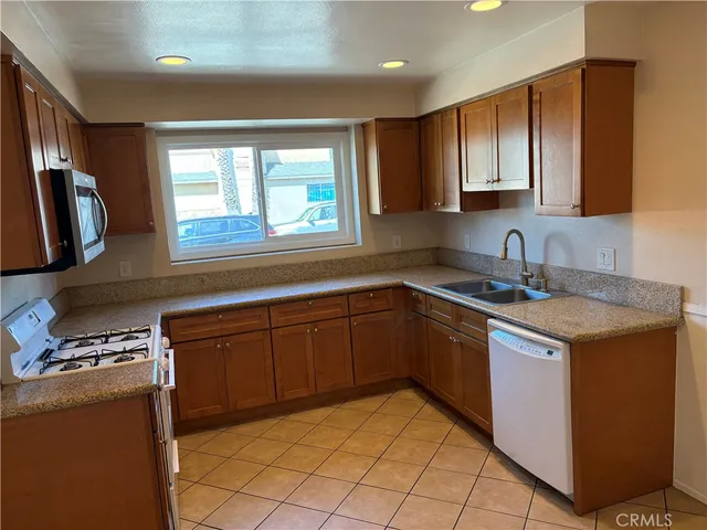 $439,000 | 21 Scottsdale Drive North, Carson, CA 90745