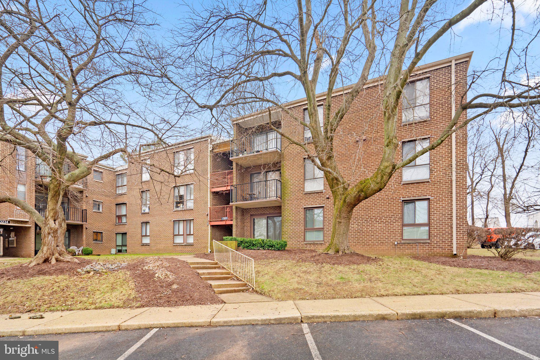 17811 Buehler Road, Unit 2A1 Olney, MD 20832 - Photo 3 of 31