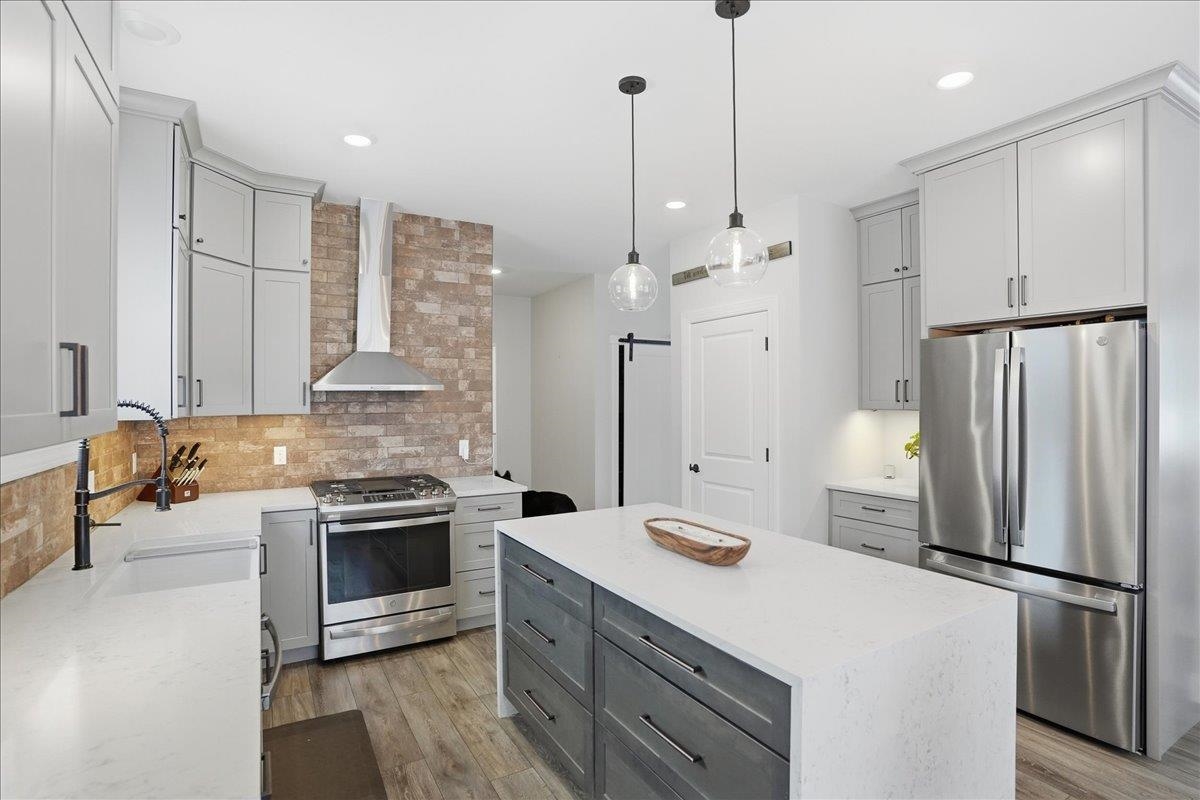 343 Chloe Circle Williston, VT 05495 - Photo 5 of 46