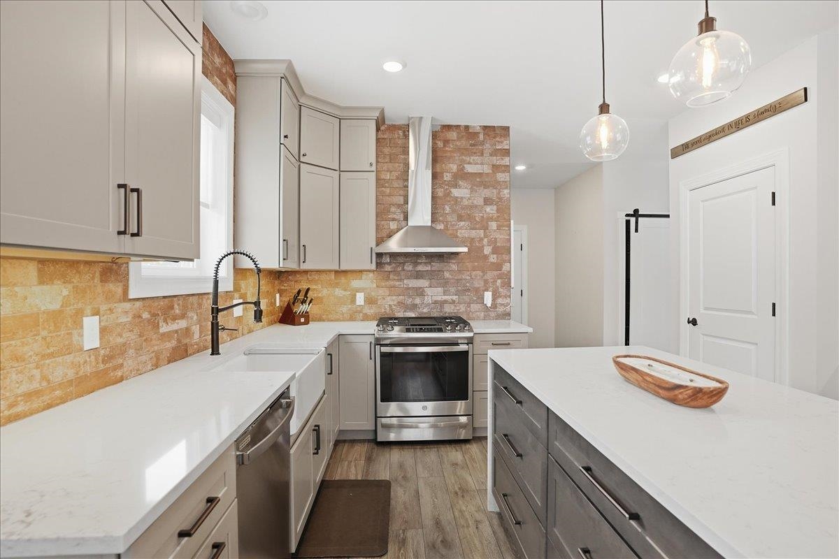 343 Chloe Circle Williston, VT 05495 - Photo 6 of 46