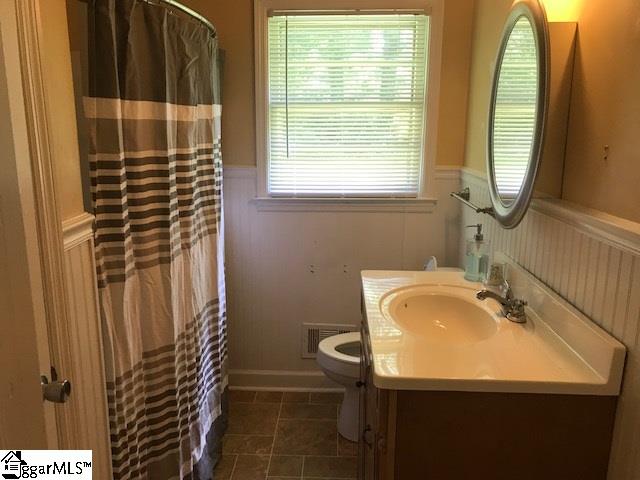 118 Sunset Boulevard Clinton, SC 29325 - Photo 9 of 17 Gallery Image 9