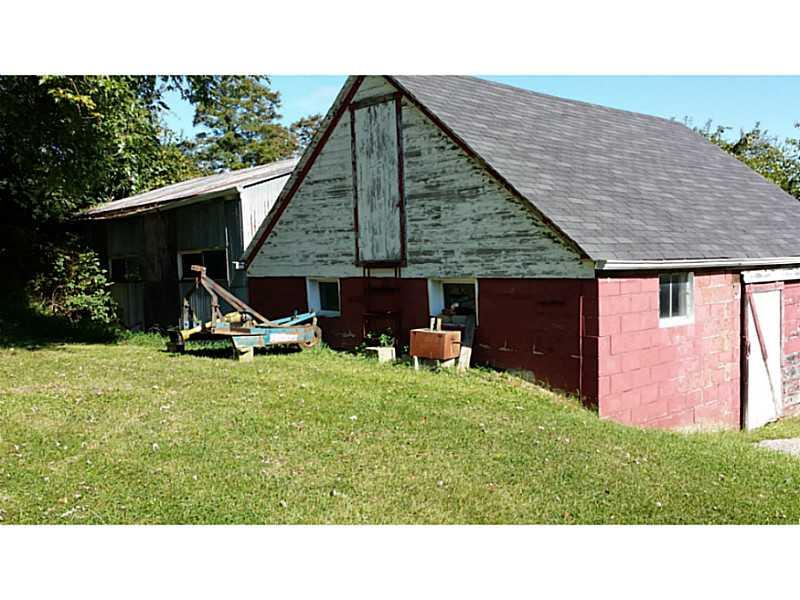 34 Holman Road Finleyville, PA 15332 - Photo 9 of 9 Stable/Barn.
