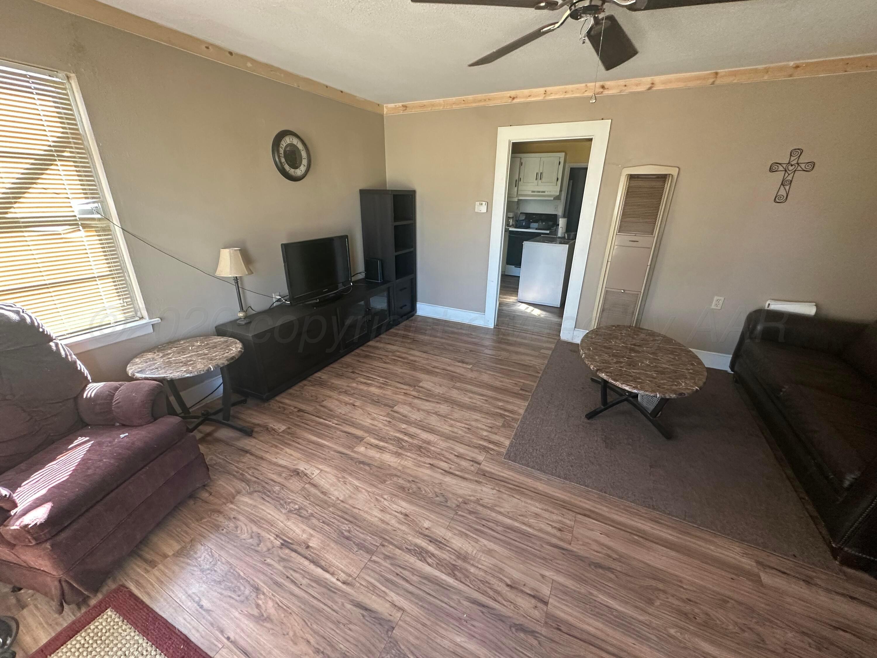 606 South Ridgeland Avenue Fritch, TX 79036 - Photo 2 of 9 IMG_3436