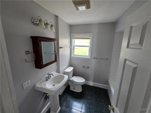 $2,350 | 205 Elmbrook Drive, Manlius, NY 13104