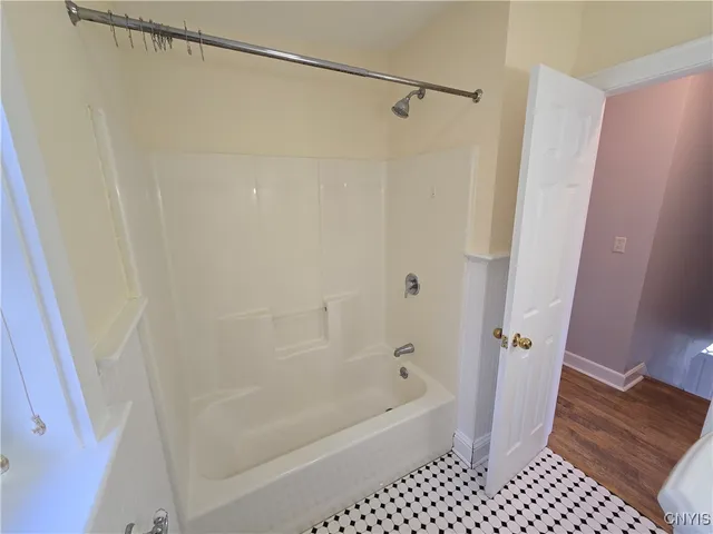 $2,350 | 205 Elmbrook Drive, Manlius, NY 13104