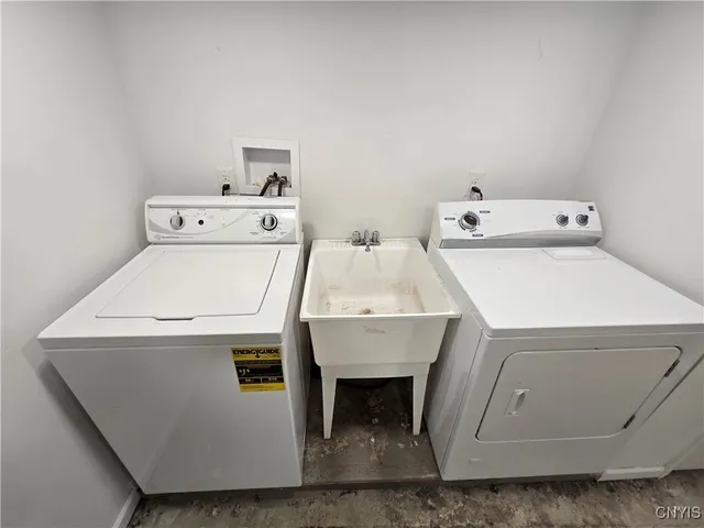 $2,350 | 205 Elmbrook Drive, Manlius, NY 13104