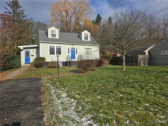 $2,350 | 205 Elmbrook Drive, Manlius, NY 13104