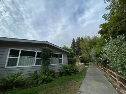 $299,000 | 8 San Lucas Court, St. Helena, CA 94574