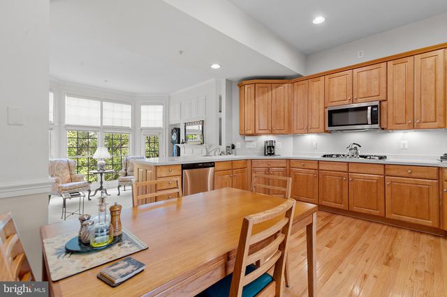 $1,100,000 | 5233 Bessley Place, Alexandria, VA 22304