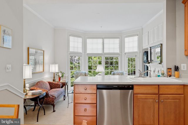 $1,100,000 | 5233 Bessley Place, Alexandria, VA 22304