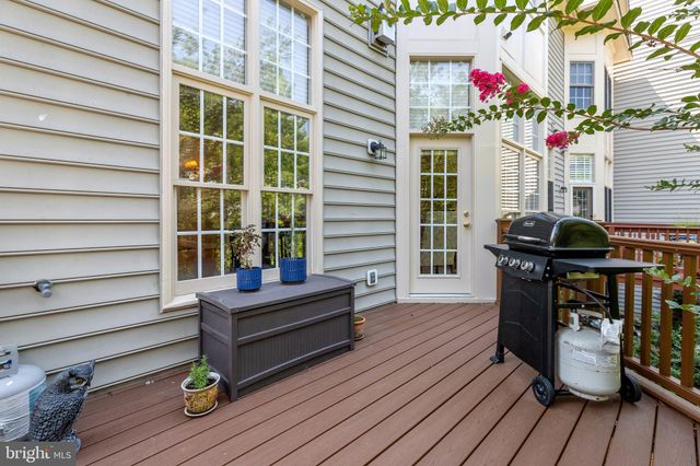 $1,100,000 | 5233 Bessley Place, Alexandria, VA 22304