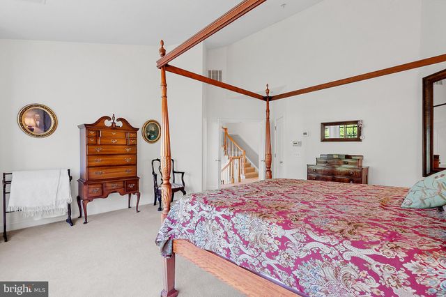 $1,100,000 | 5233 Bessley Place, Alexandria, VA 22304