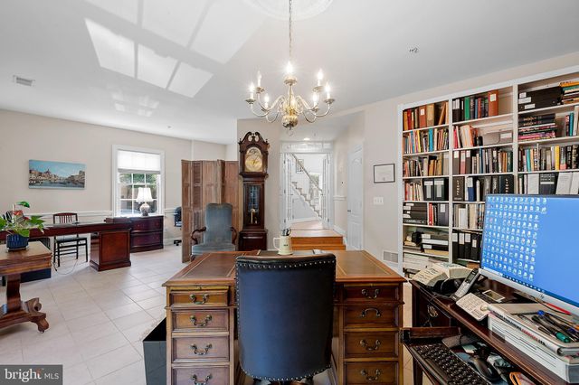 $1,100,000 | 5233 Bessley Place, Alexandria, VA 22304