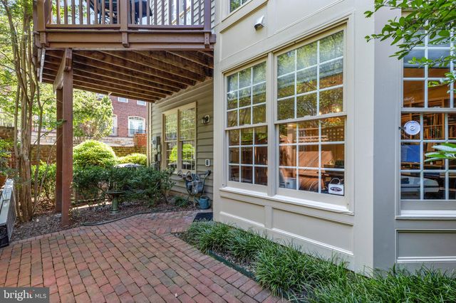 $1,100,000 | 5233 Bessley Place, Alexandria, VA 22304