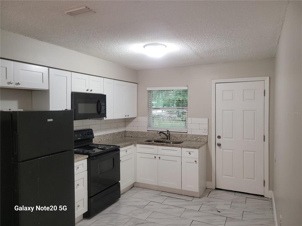 1015 Beecher Street, Unit 1 Leesburg, FL 34748 - Photo 4 of 9